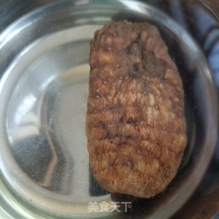 天麻鸽子汤的做法步调：1