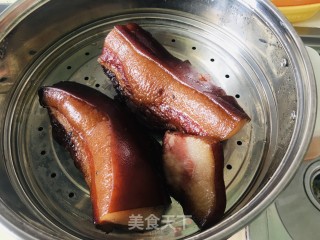 萝卜干蒸腊肉的做法步调：2