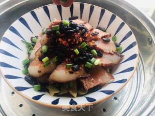 萝卜干蒸腊肉的做法步调：10