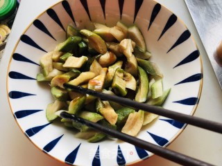 萝卜干蒸腊肉的做法步调：4