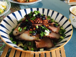 萝卜干蒸腊肉的做法步调：11