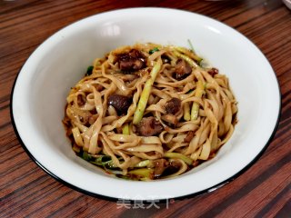 喷鼻菇炸酱里的做法步调：11