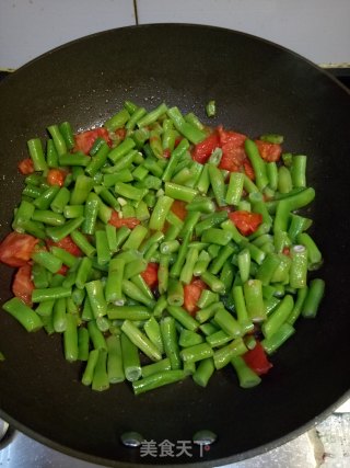 西白柿豆角焖里的做法步调：4