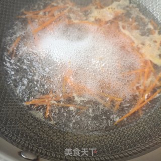 五彩鸡丝的做法步调：8