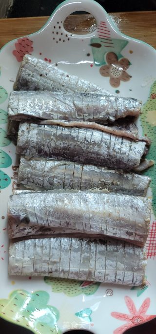 炸风琴带鱼的做法步调：5