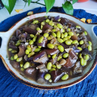 毛豆米烧茄子的做法步调：11