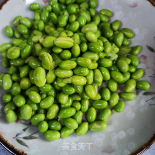 毛豆米烧茄子的做法步调：4
