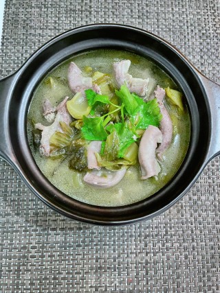 苦瓜酸菜煲粉肠的做法步调：15