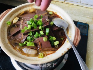 鸭血粉丝煲的做法步调：10