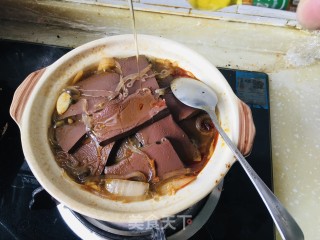 鸭血粉丝煲的做法步调：9