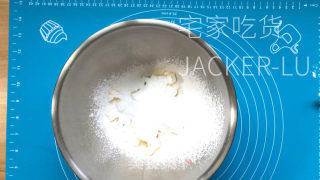 奶喷鼻小酥饼，易操纵整失利，金黄酥坚，奶喷鼻味实足，超好吃 。的做法步调：1
