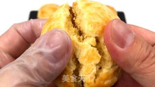 奶喷鼻小酥饼，易操纵整失利，金黄酥坚，奶喷鼻味实足，超好吃 。的做法步调：15