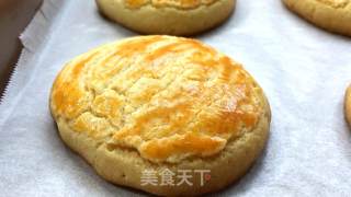 奶喷鼻小酥饼，易操纵整失利，金黄酥坚，奶喷鼻味实足，超好吃 。的做法步调：13