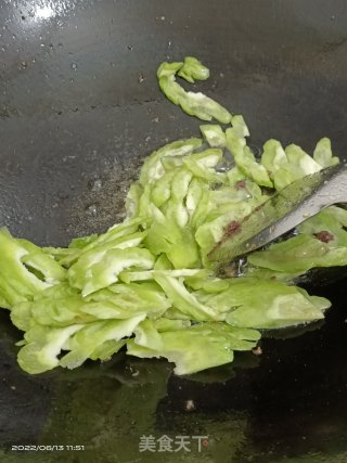 苦瓜炒牛肉的做法步调：4