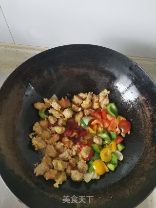 菠萝陈腐肉的做法步调：10