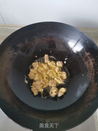 菠萝陈腐肉的做法步调：5