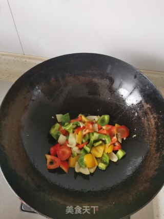 菠萝陈腐肉的做法步调：9