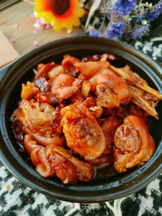 下压锅焖猪蹄的做法步调：8