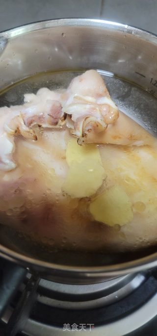 凉拌猪耳朵的做法步调：3