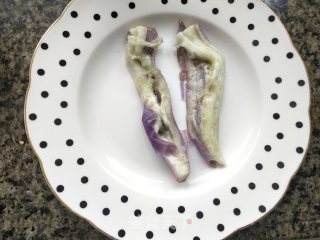 凉拌茄子的做法步调：11