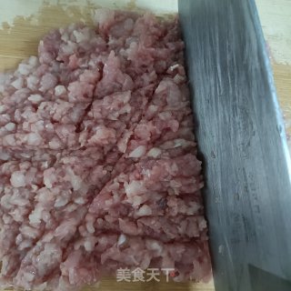 鸡蛋肉饼汤的做法步调：2