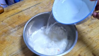 利剑里碗托的做法步调：2