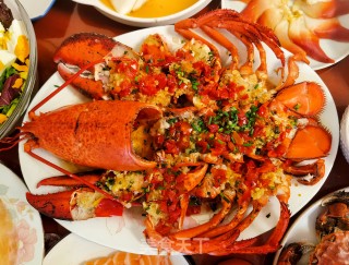 蒜蓉蒸波龙的做法步调：5