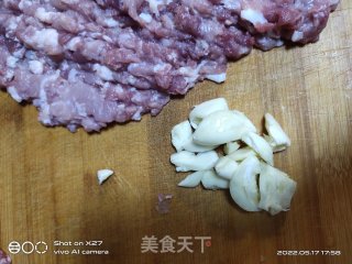 肉终白烧青椒的做法步调：2