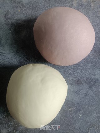 紫薯单色馒头的做法步调：1