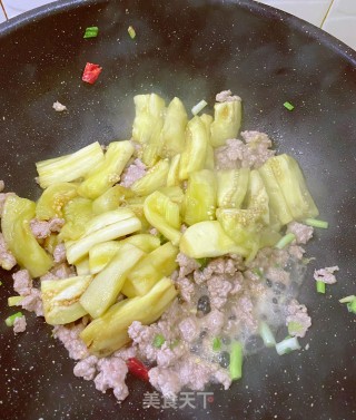 肉终茄子的做法步调：5