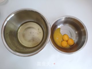本味蛋糕卷的做法步调：2