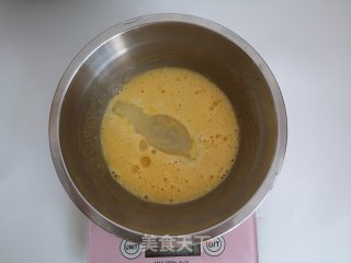 本味蛋糕卷的做法步调：3