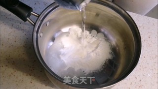 典范肉紧里包卷的做法步调：1