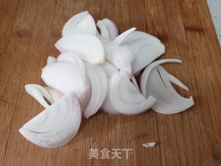 鸡蛋炒碾转的做法步调：3