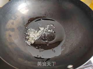 乌木耳炖土鸡的做法步调：5