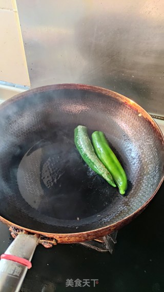 辣椒京彩擂茄子的做法步调：4