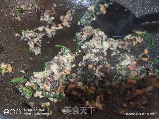 木耳炒黄瓜的做法步调：2