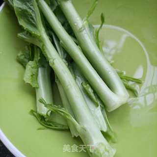 莴笋老芽拌鸡蛋的做法步调：1