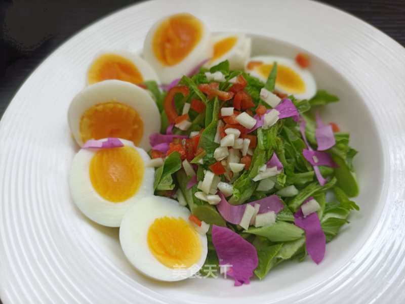 莴笋老芽拌鸡蛋的做法