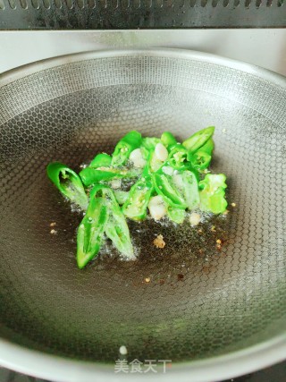 茄子炒豆角的做法步调：5