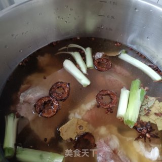 酱牛肉的做法步调：11