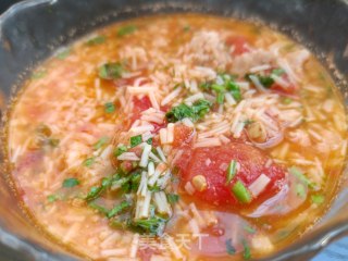 金针菇肉沫汤的做法步调：14