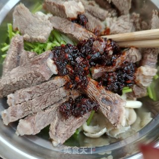 榆黄蘑拌牛肉的做法步调：12