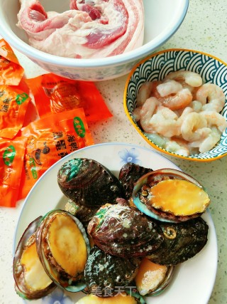 海陈枕头粽的做法步调：1