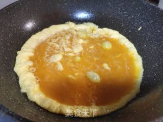 青椒西白柿炒鸡蛋的做法步调：2