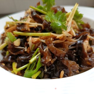 金针菇拌木耳的做法步调：15