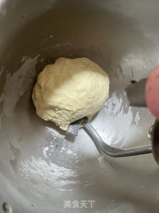 肠仔包的做法步调：2