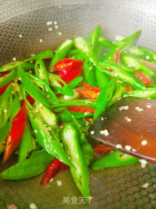 辣椒炒肉的做法步调：8