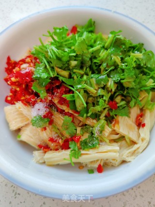 凉拌腐竹的做法步调：4