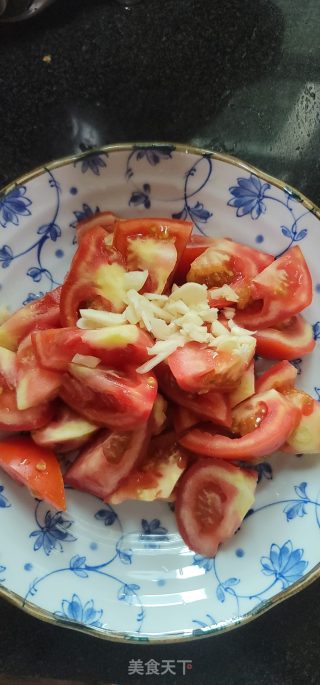 家常番茄烧肉的做法步调：1